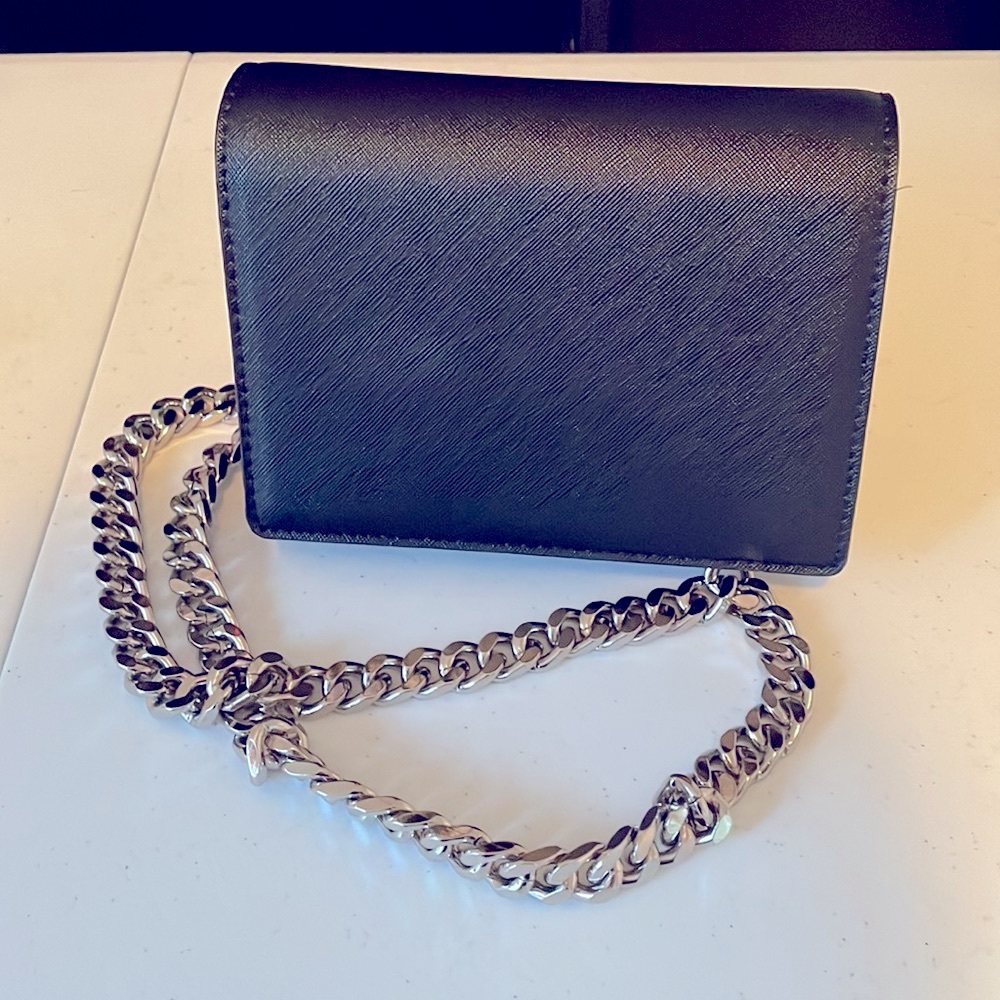 New Black purse with chain strap…